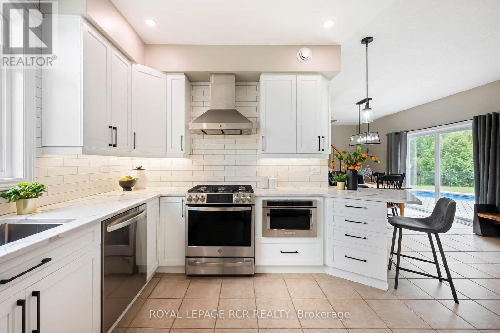 44 Woodland Drive, East Garafraxa, Ontario  L9W 6B7 - Photo 8 - X13664332