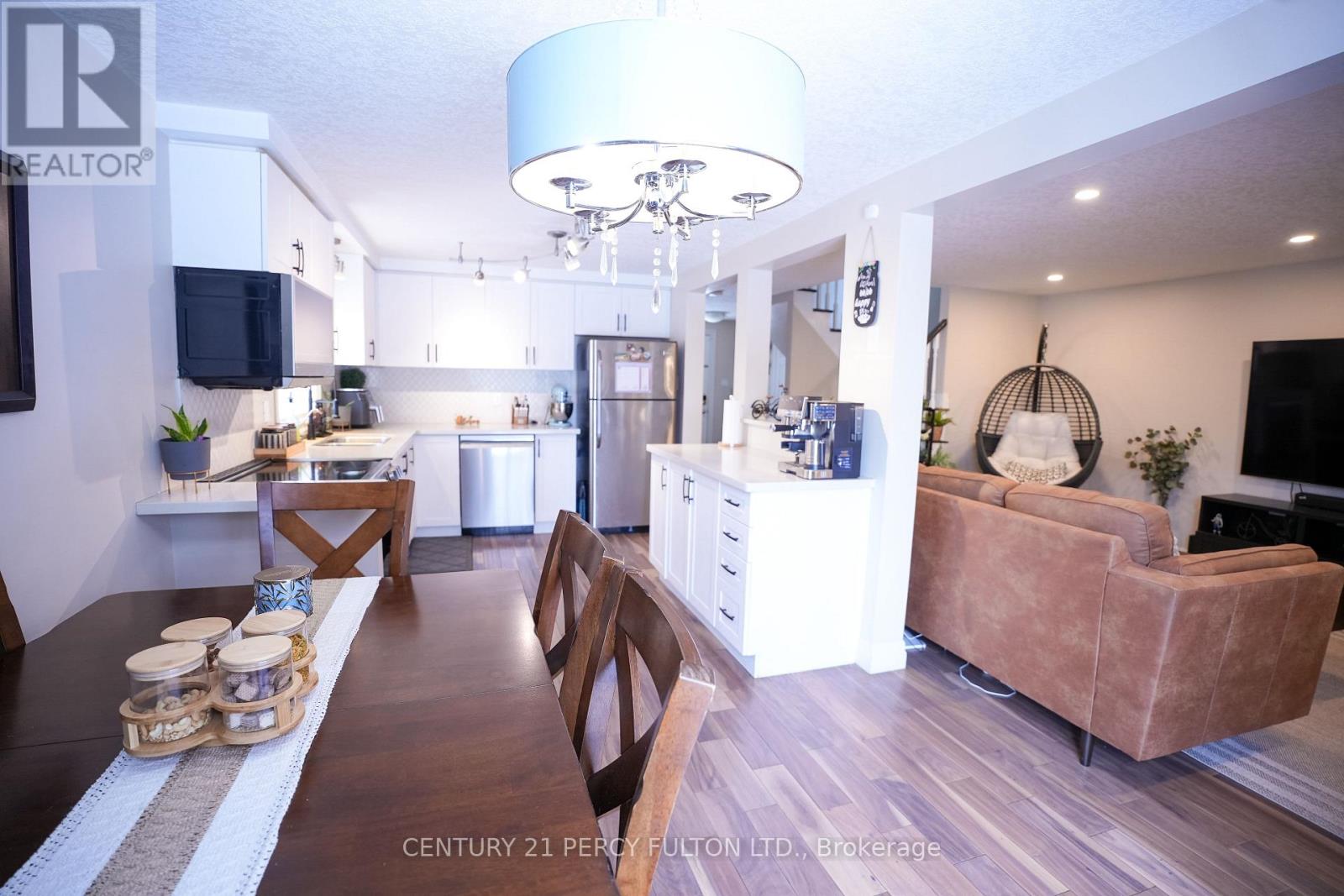 333 Rosette Drive, Waterloo, Ontario N2K 3W7 - Photo 5 - X13664776