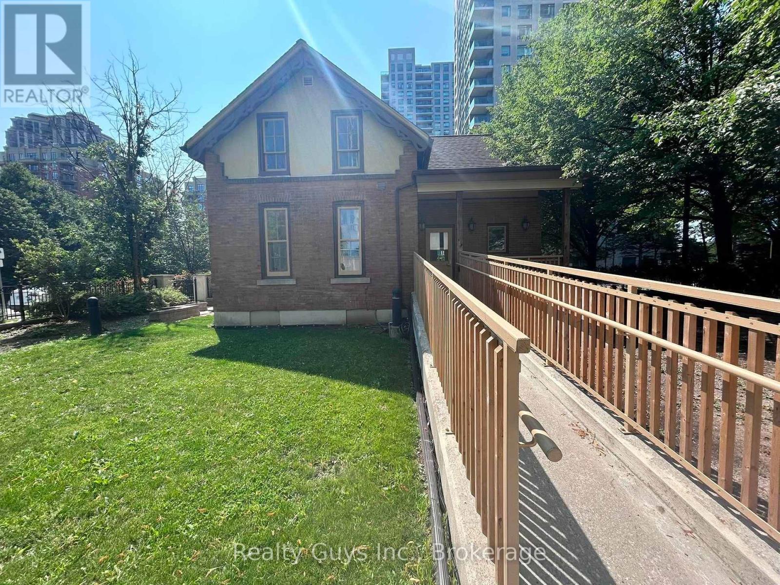 20 Harrison Garden Boulevard, Toronto, Ontario  M2N 7K9 - Photo 28 - C13664838