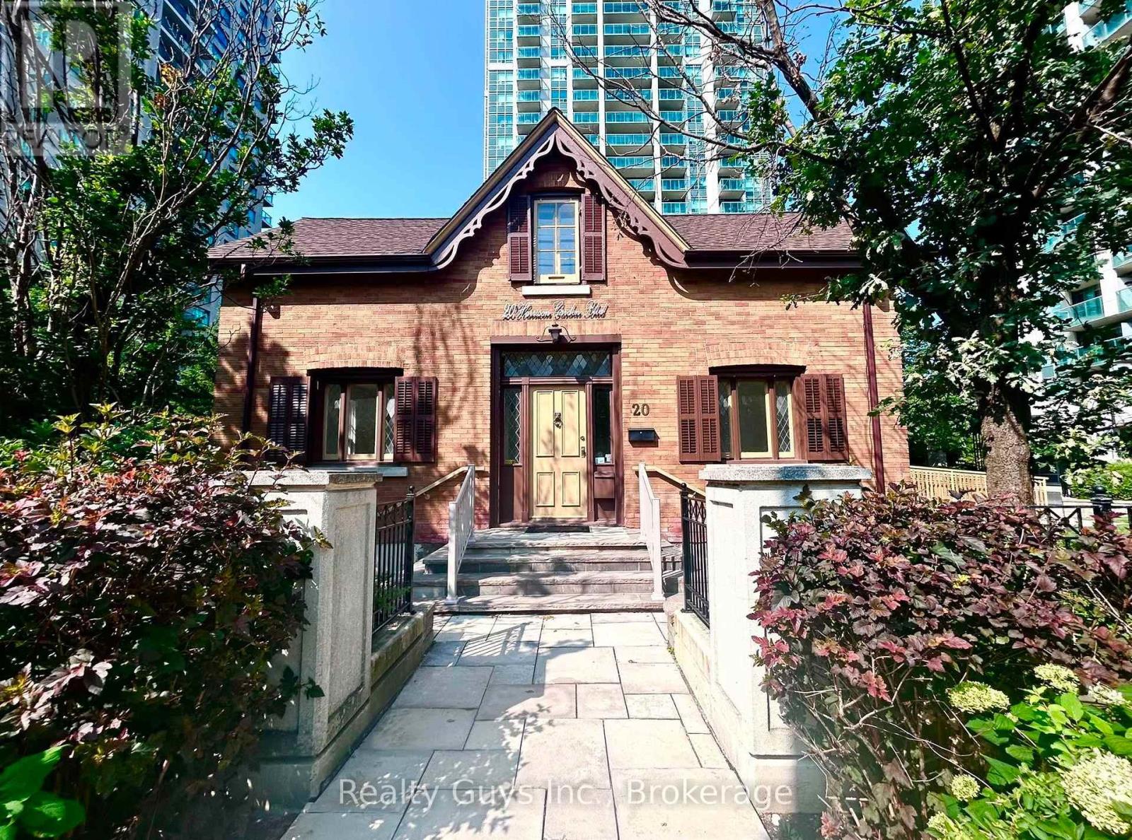20 Harrison Garden Boulevard, Toronto, Ontario  M2N 7K9 - Photo 3 - C13664838