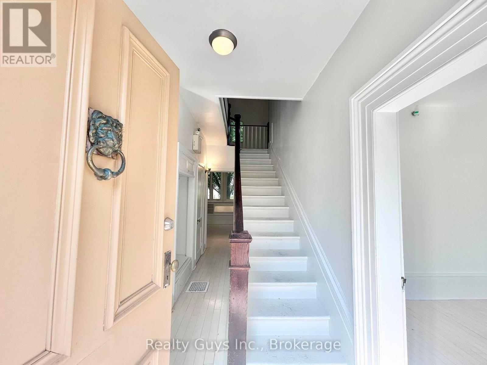 20 Harrison Garden Boulevard, Toronto, Ontario  M2N 7K9 - Photo 4 - C13664838