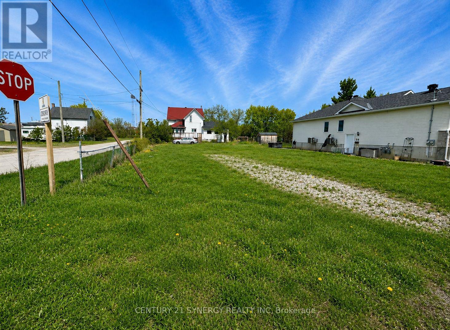 24 King Street, Smiths Falls, Ontario K7A 3C9 - Photo 2 - X13664822