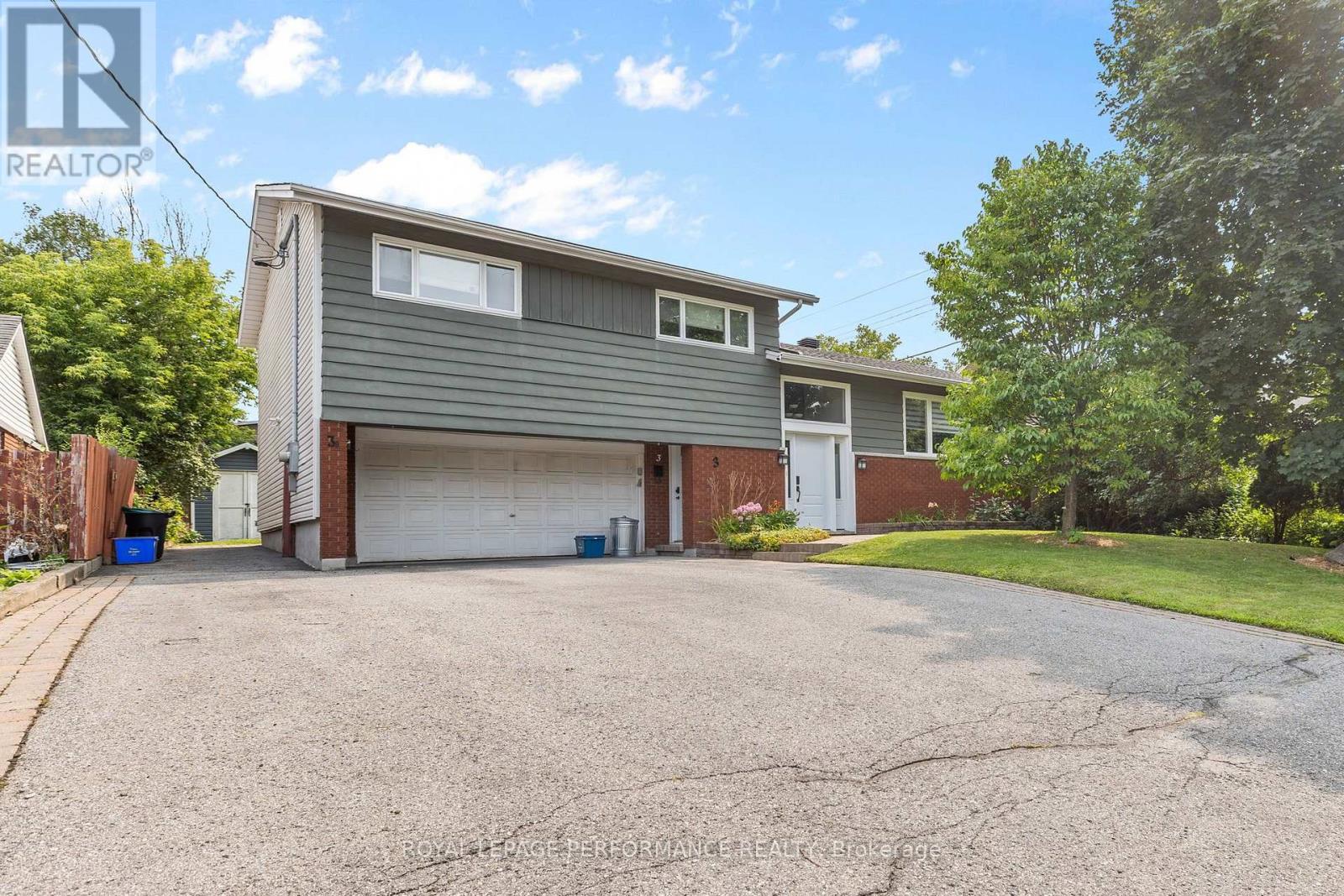 3b Birchwood Drive, Ottawa, Ontario