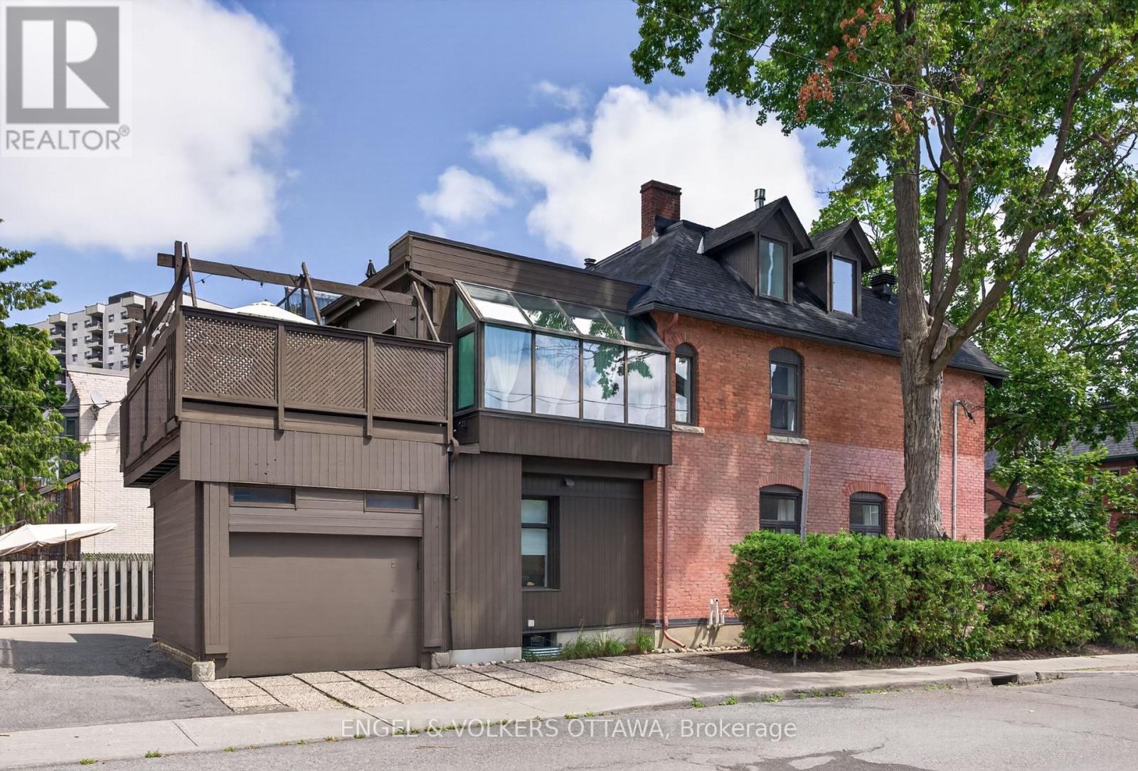 73 Gilmour Street, Ottawa, Ontario K2P 0N1 - Photo 3 - X13664850