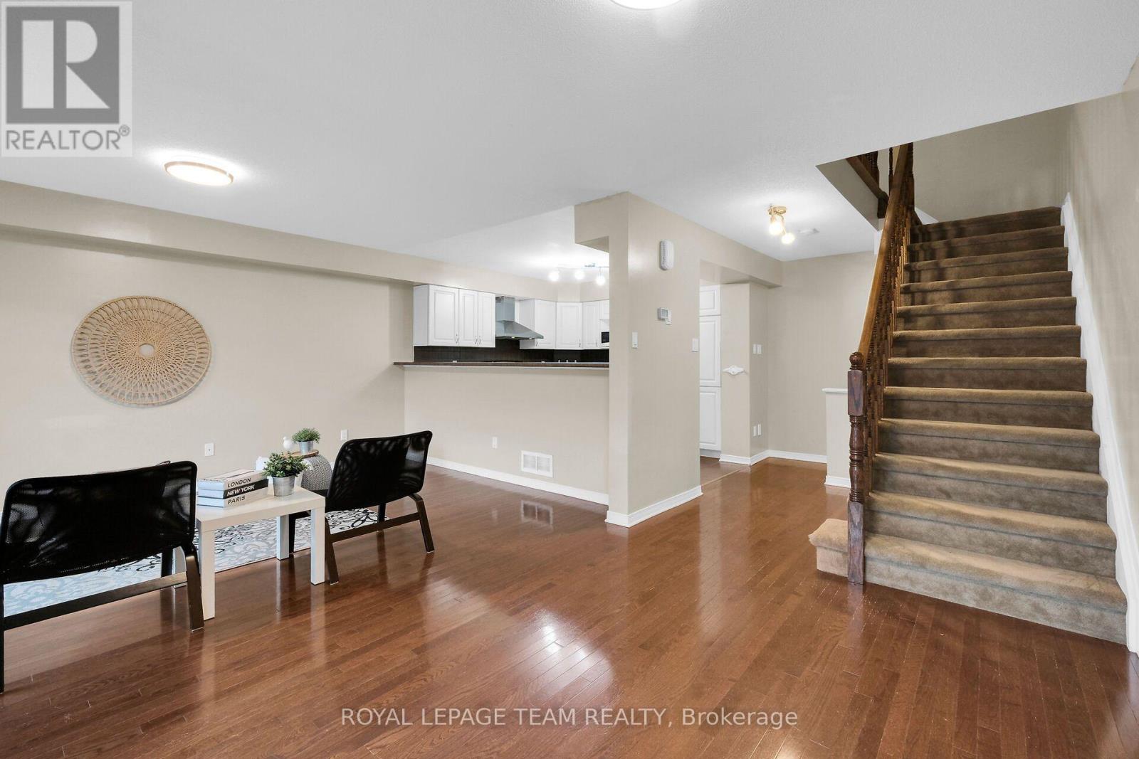 137 Corinth Private, Ottawa, Ontario  K2E 0A8 - Photo 11 - X13664882