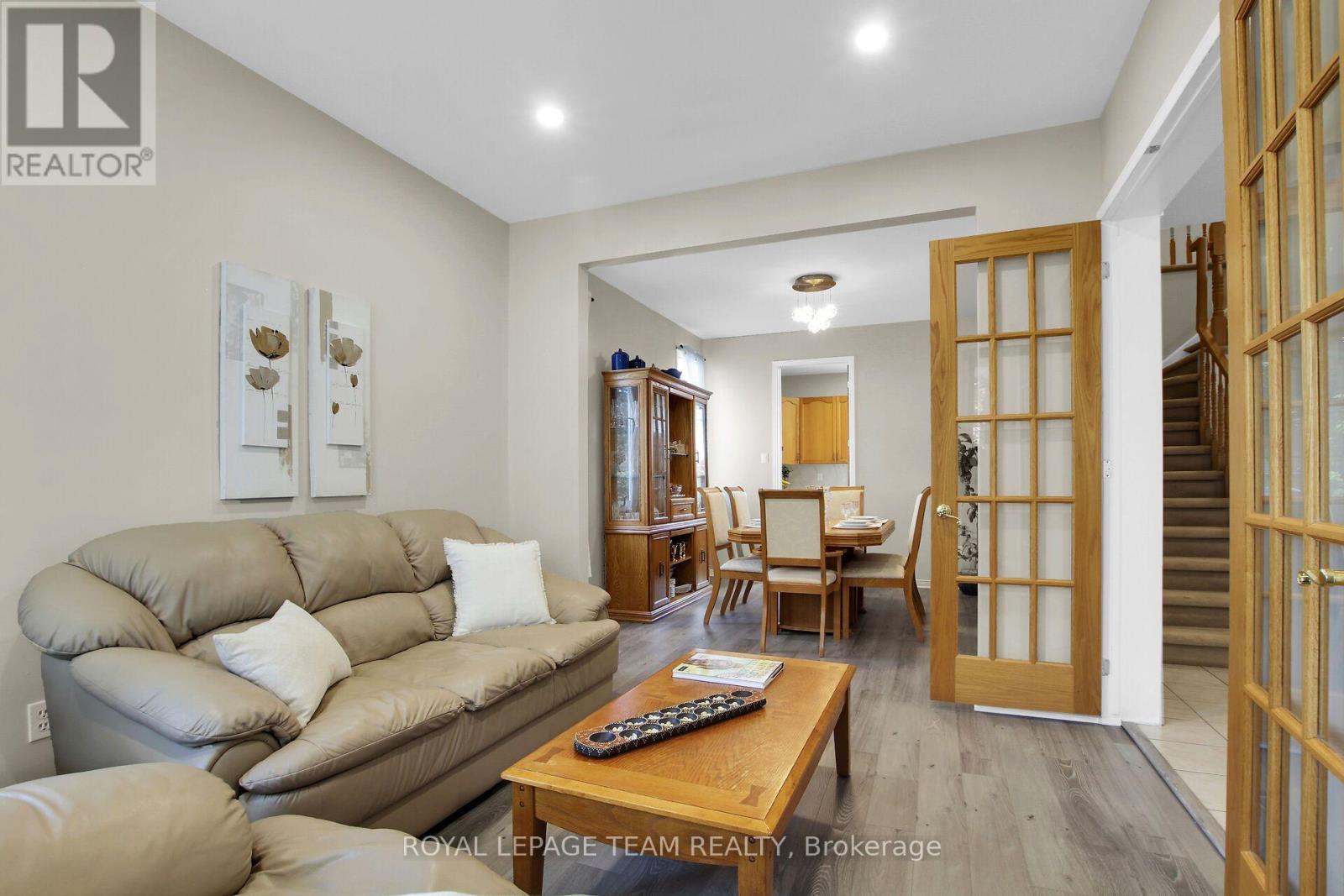 12 Mattawa Crescent, Ottawa, Ontario  K2M 2J4 - Photo 11 - X13664884