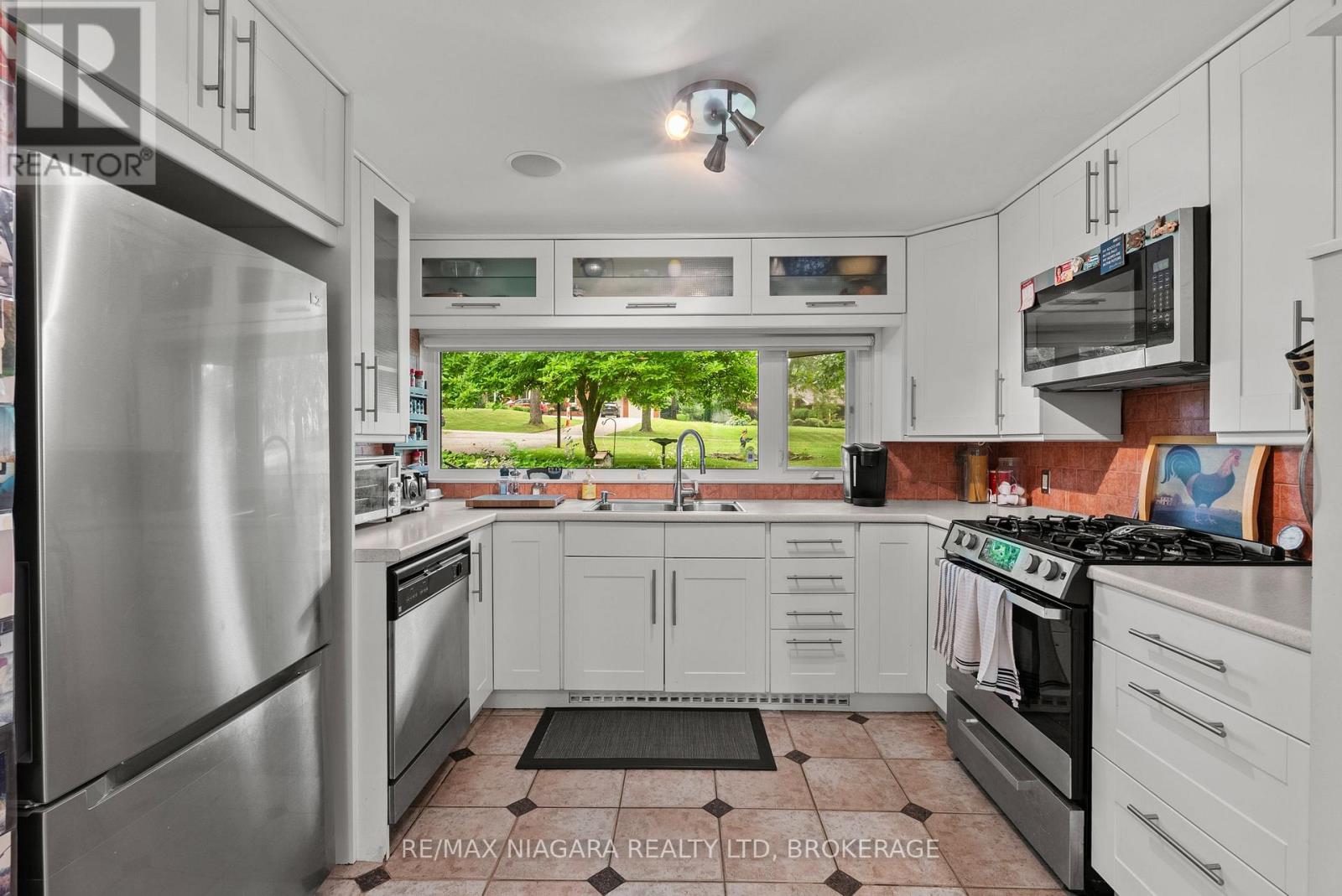 46 Melrose Drive, Niagara-On-The-Lake, Ontario  L0S 1J0 - Photo 13 - X13664832