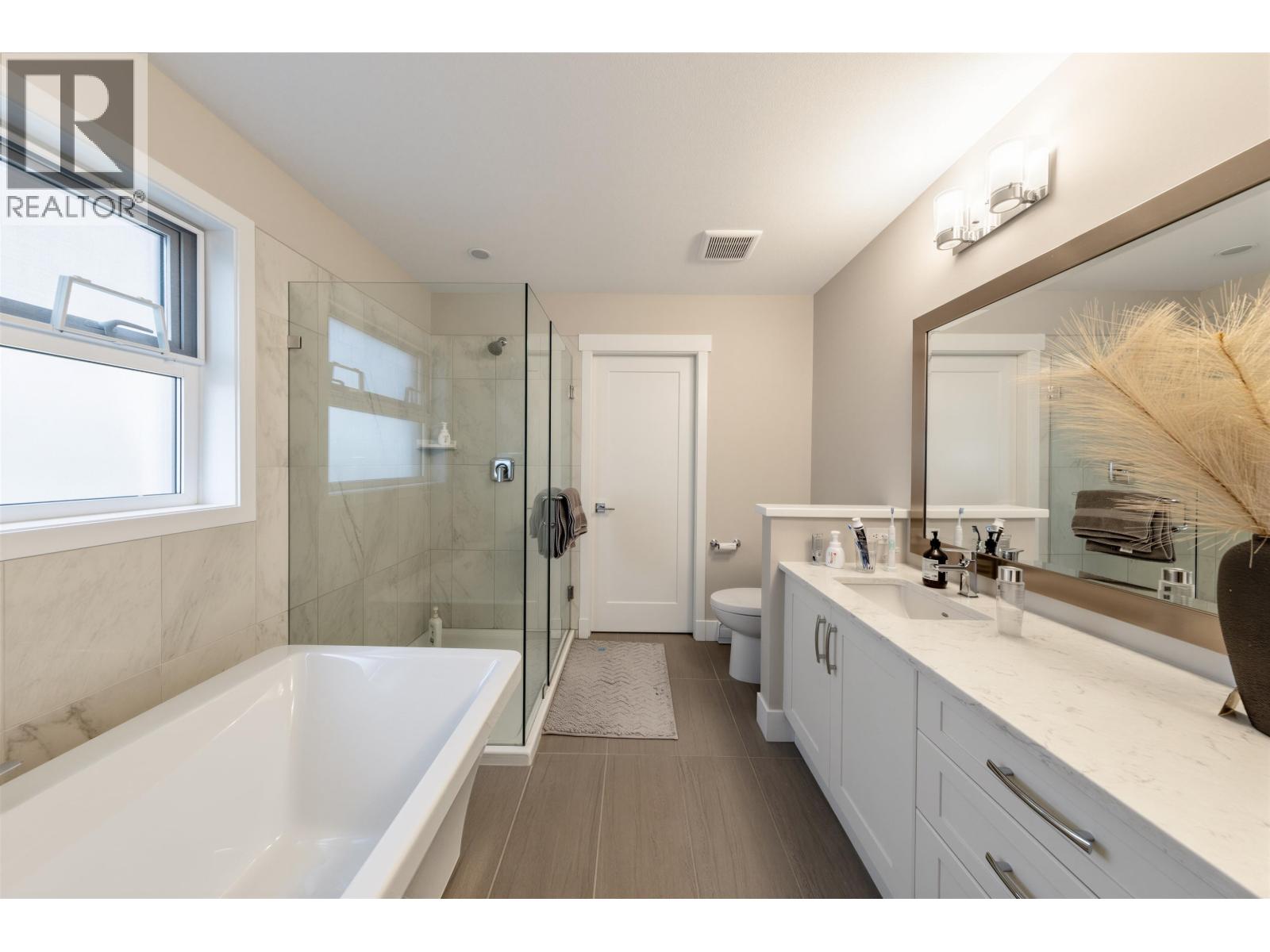 3539 Trestle Court, Coquitlam, British Columbia  V3E 0L5 - Photo 35 - R3154791