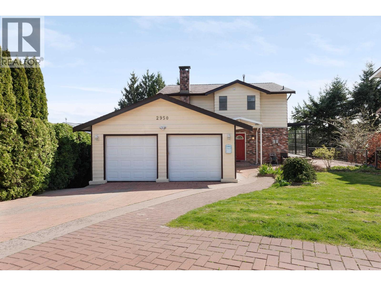 2950 Keets Drive, Coquitlam, British Columbia  V3C 4R6 - Photo 1 - R3154975