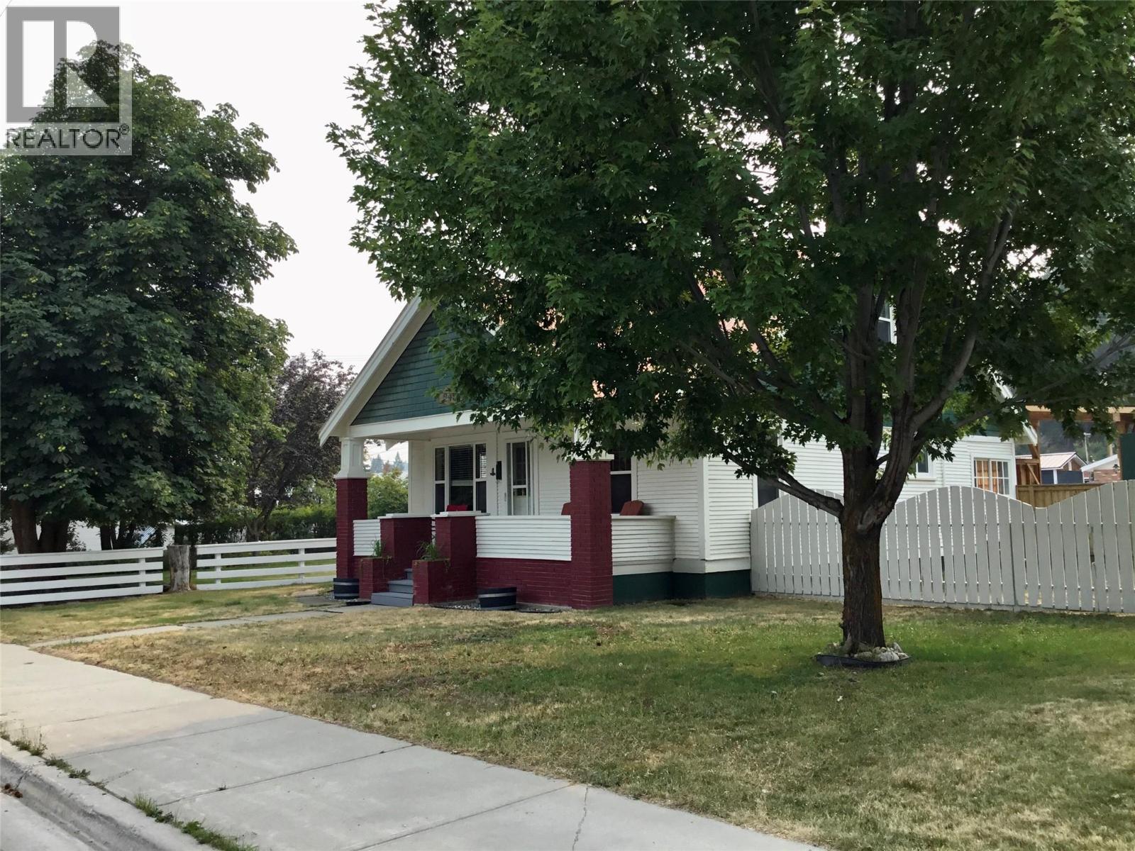 845 Wallinger Avenue, Kimberley, British Columbia V1A 2A5 - Photo 1 - 10397345