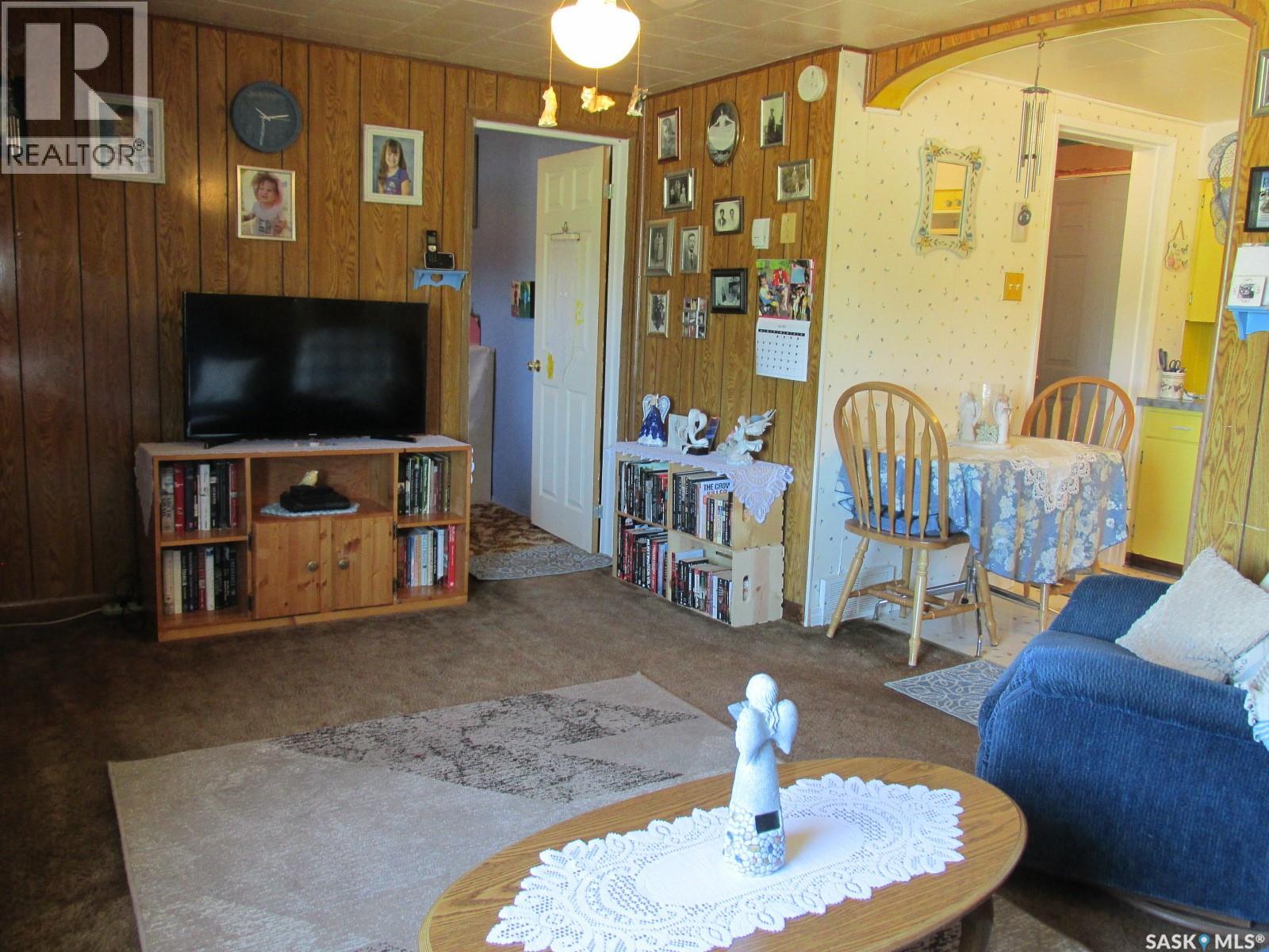 604 Railway Avenue W, Nipawin, Saskatchewan  S0E 1E0 - Photo 13 - SK042301