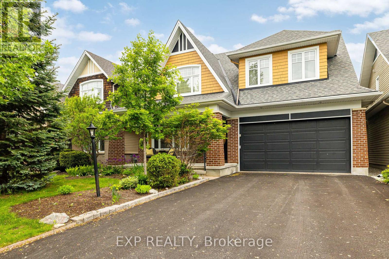36 Oakbriar Crescent, Ottawa, Ontario