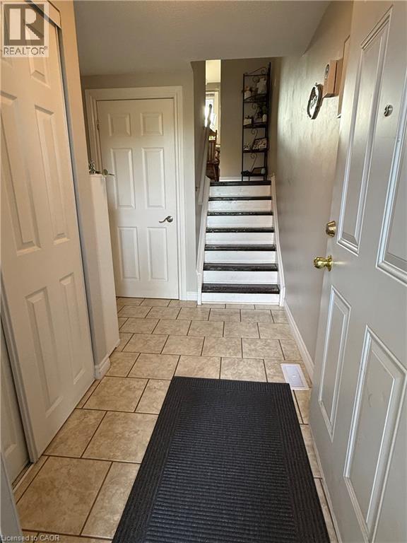 444 Stone Church Road W Unit# R5, Hamilton, Ontario  L9B 1R1 - Photo 4 - 40854864