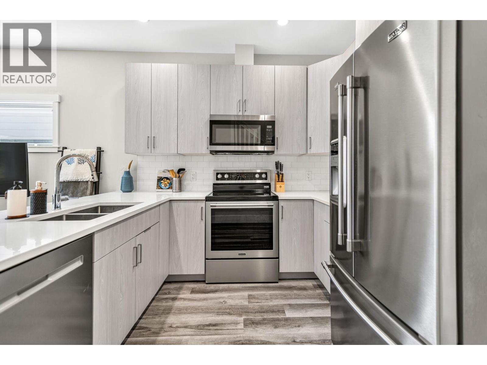 17 950 Woodsworth Road, Gibsons, British Columbia  V0N 1V7 - Photo 9 - R3155025