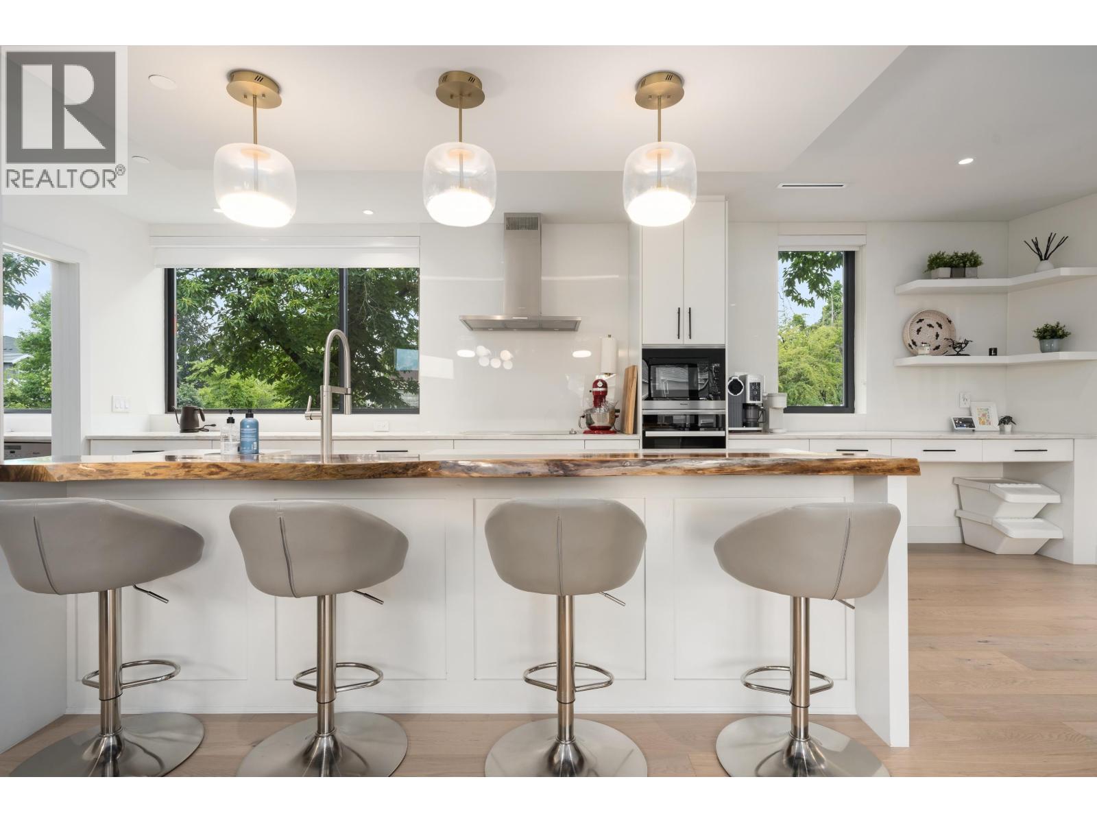 7380 Ashburn Street, Vancouver, British Columbia  V5S 2K9 - Photo 4 - R3155023