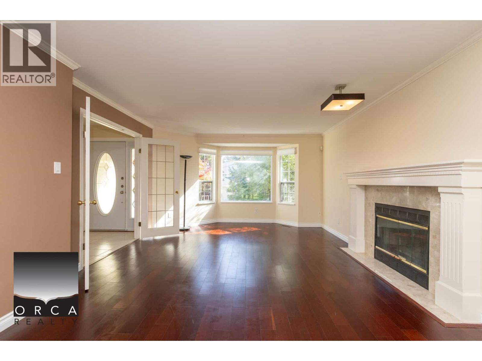 3015 Griffin Place, North Vancouver, British Columbia  V7R 4W9 - Photo 4 - R3155012