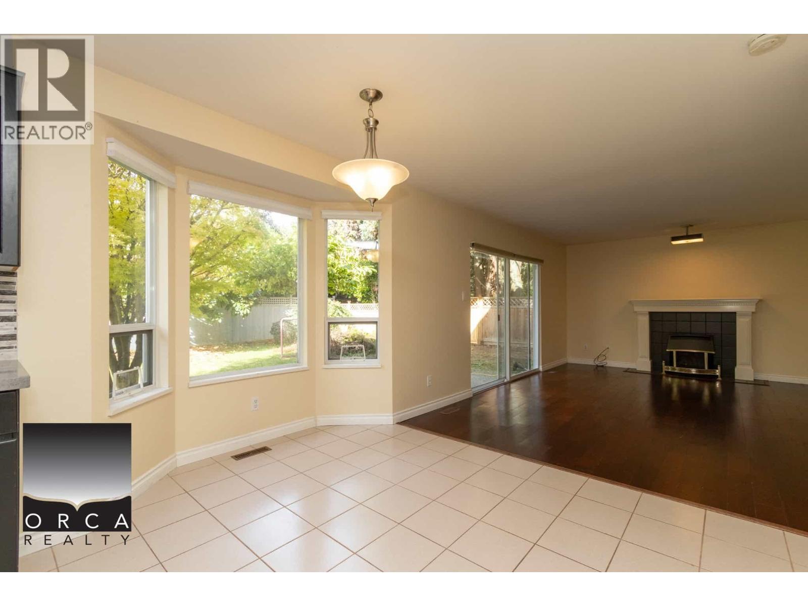 3015 Griffin Place, North Vancouver, British Columbia  V7R 4W9 - Photo 5 - R3155012