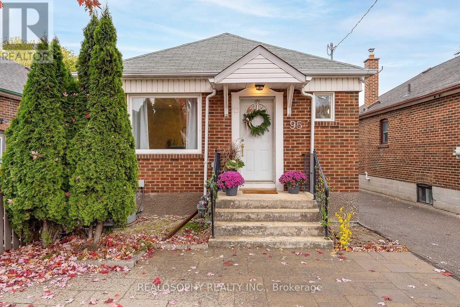 BSMT - 95 ROYAL YORK ROAD, Toronto, Ontario