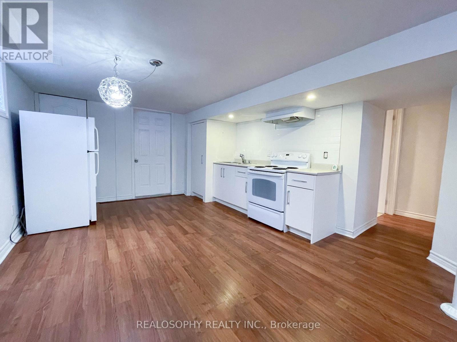 Bsmt - 95 Royal York Road, Toronto, Ontario M8V 2T9 - Photo 3 - W13664916