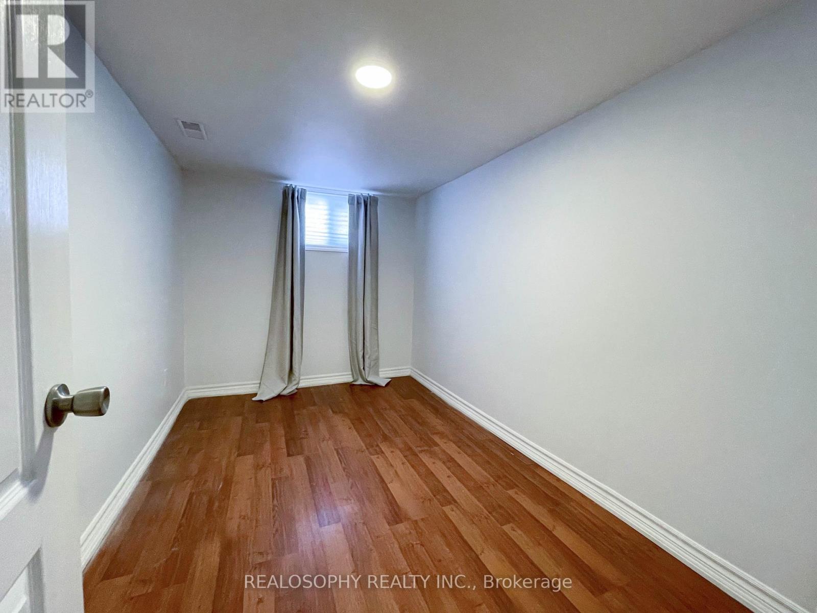 Bsmt - 95 Royal York Road, Toronto, Ontario M8V 2T9 - Photo 6 - W13664916