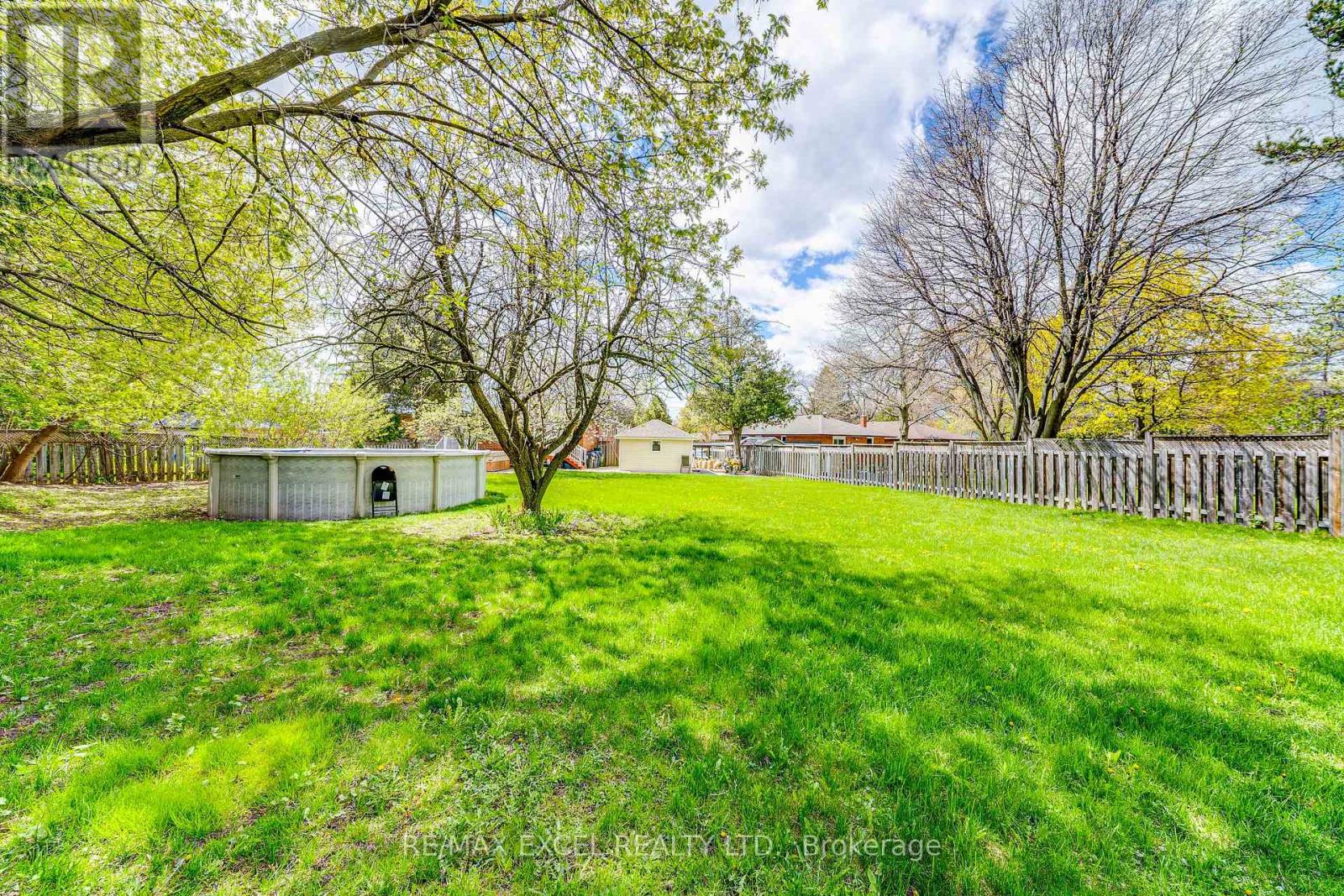51 Tordale Crescent, Toronto, Ontario  M1P 3X6 - Photo 10 - E13586300