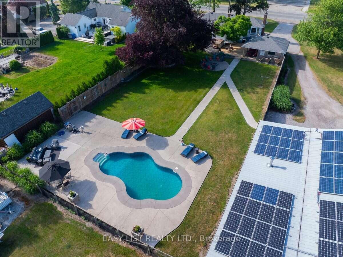 710 Seacliff Drive, Kingsville, Ontario  N9Y 2K7 - Photo 2 - X13664918