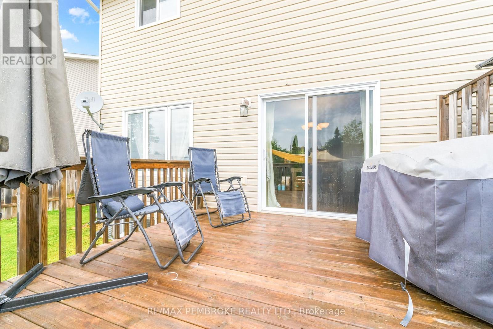 3003 Sandstone Crescent, Petawawa, Ontario  K8H 0B2 - Photo 39 - X13663810