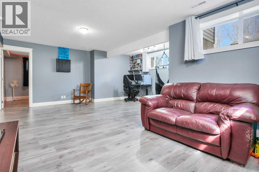 17 Coachill Street, Blackfalds, Alberta T4M 0A9 - Photo 40 - A2301559