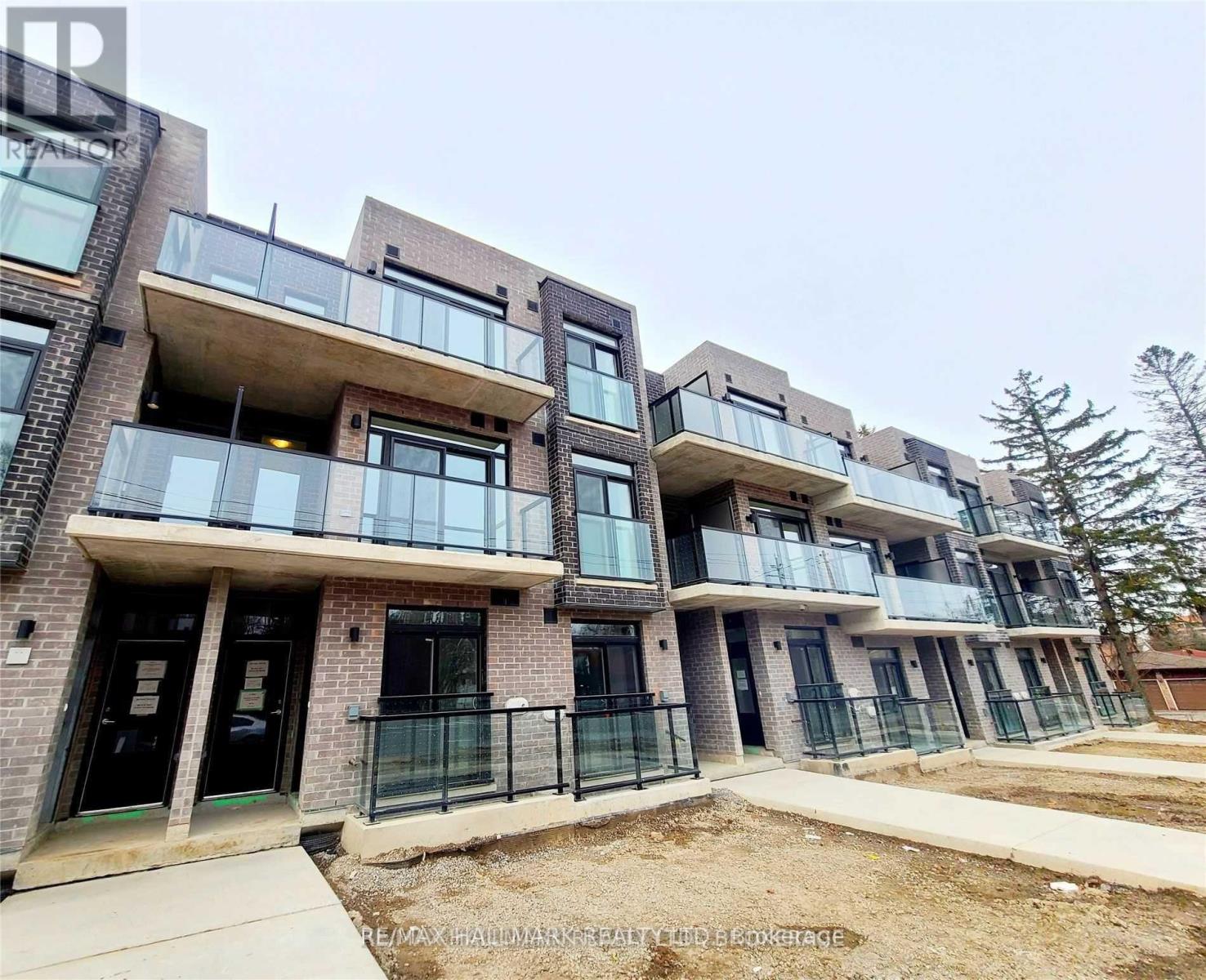 8 - 262 FINCH AVENUE E, Toronto, Ontario