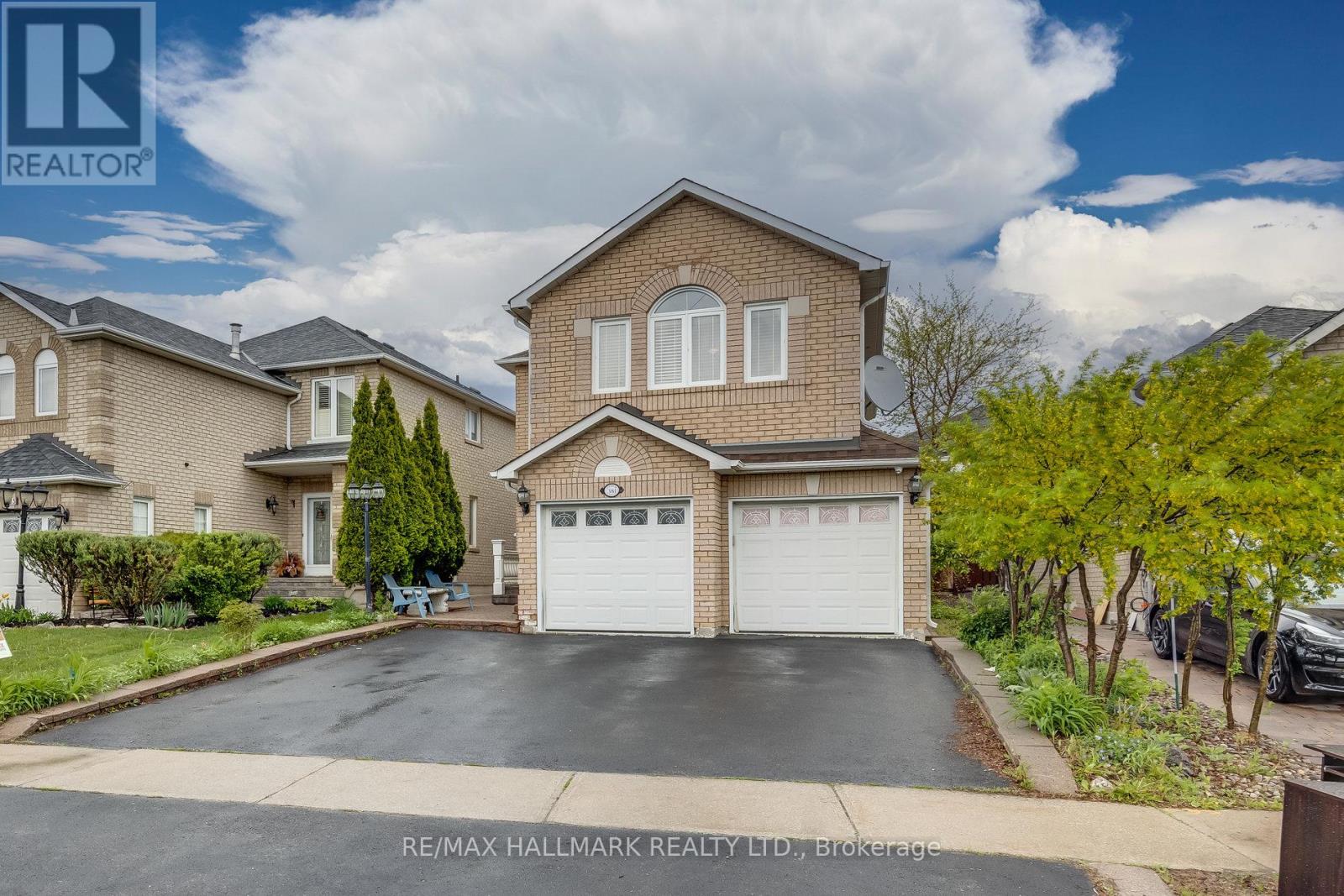 381 St. Joan Of Arc Avenue, Vaughan, Ontario  L6A 2T3 - Photo 2 - N13664922