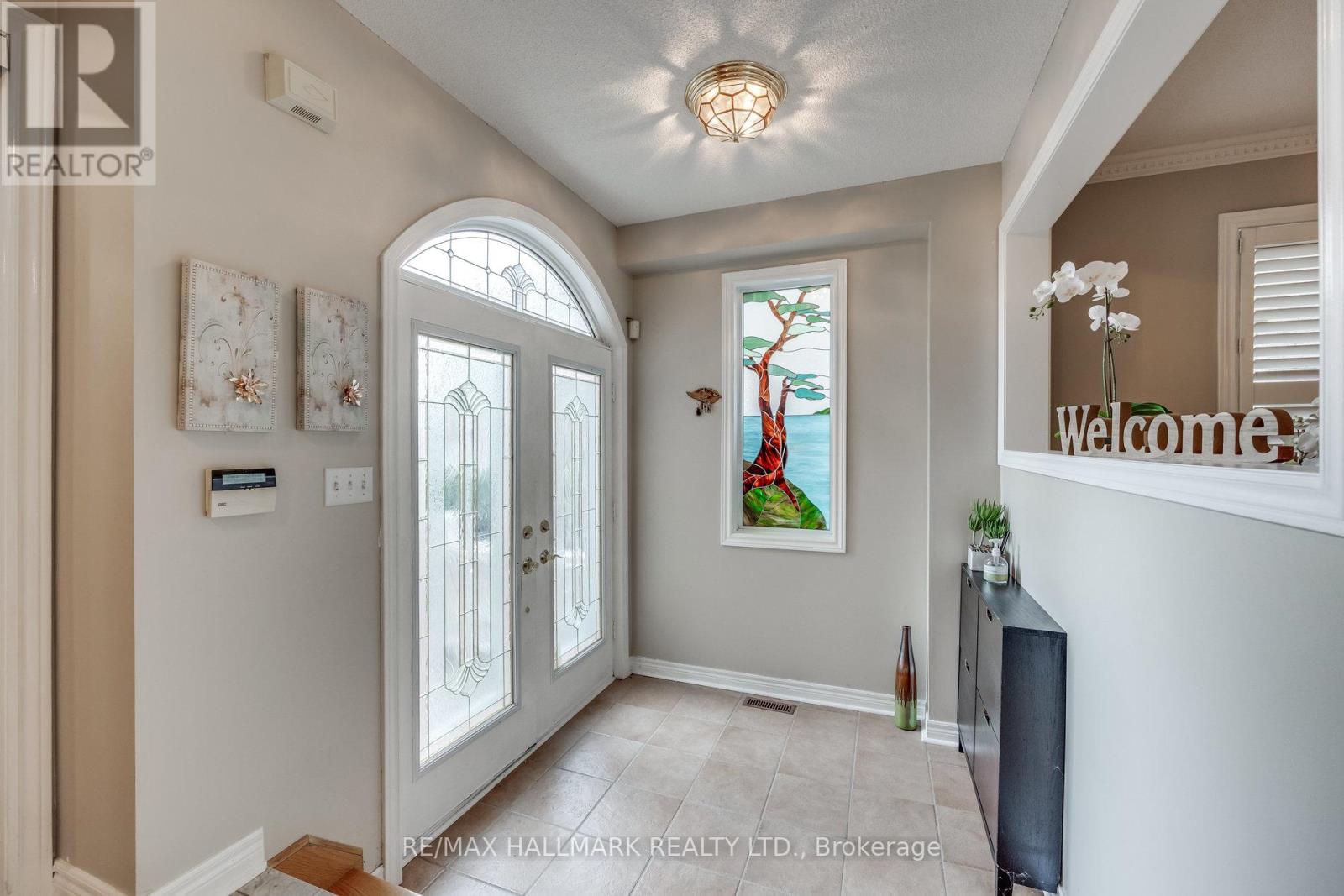 381 St. Joan Of Arc Avenue, Vaughan, Ontario  L6A 2T3 - Photo 3 - N13664922