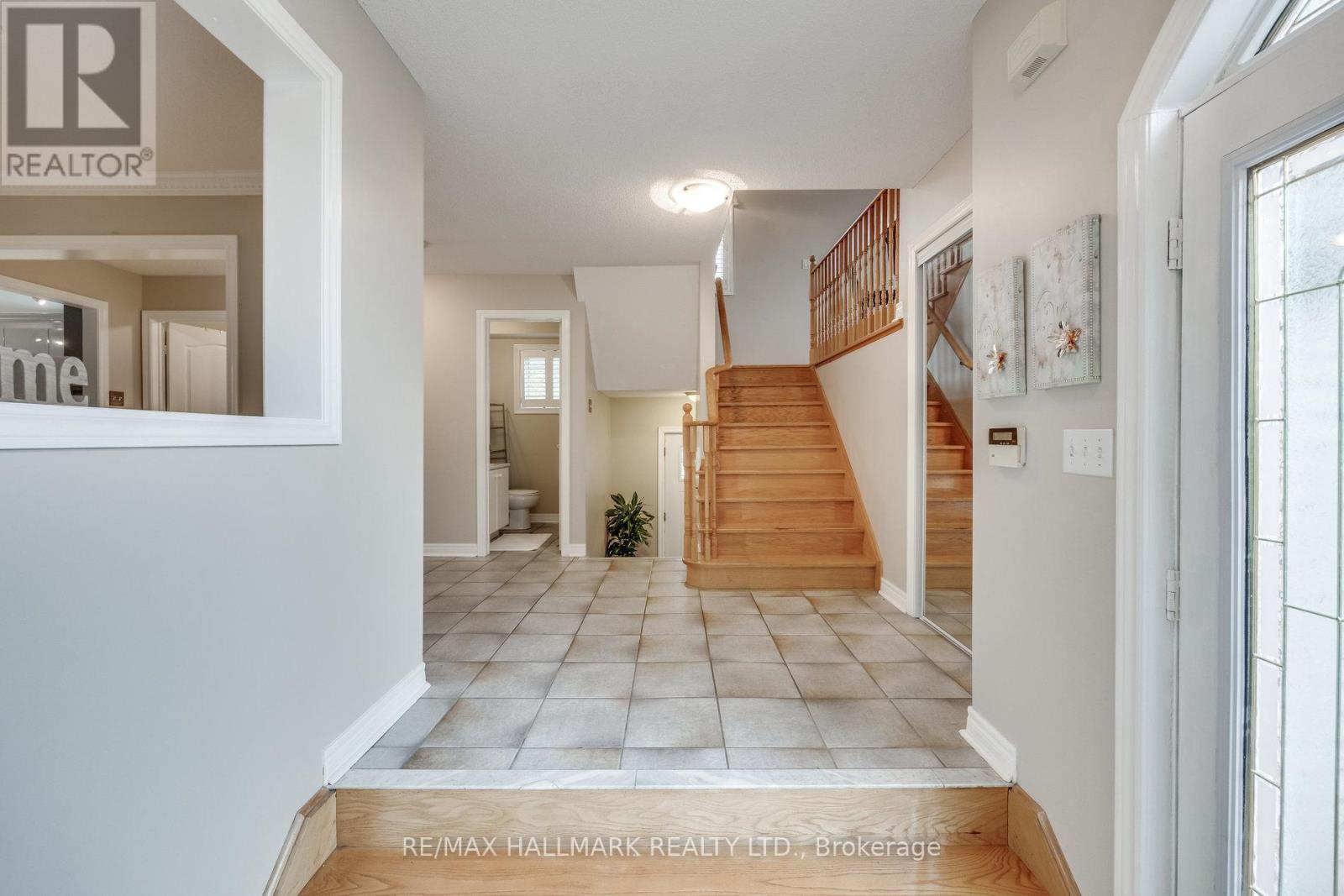 381 St. Joan Of Arc Avenue, Vaughan, Ontario  L6A 2T3 - Photo 4 - N13664922