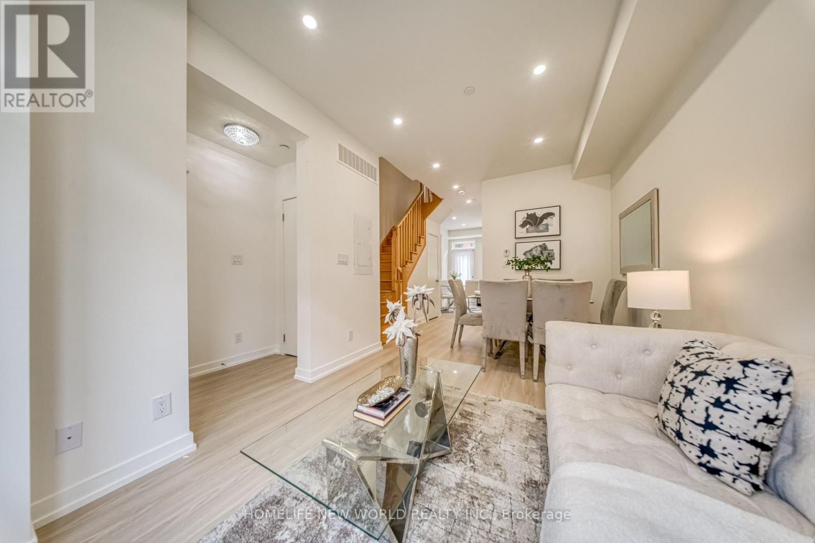 99 - 370d Red Maple Road, Richmond Hill, Ontario  L4C 5T4 - Photo 7 - N13664954