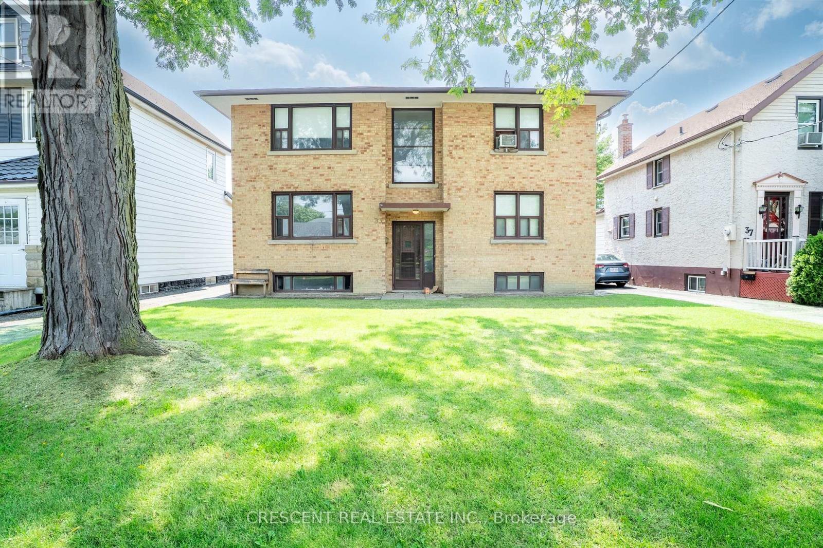 UPPER - 35 LABURNHAM AVENUE, Toronto, Ontario