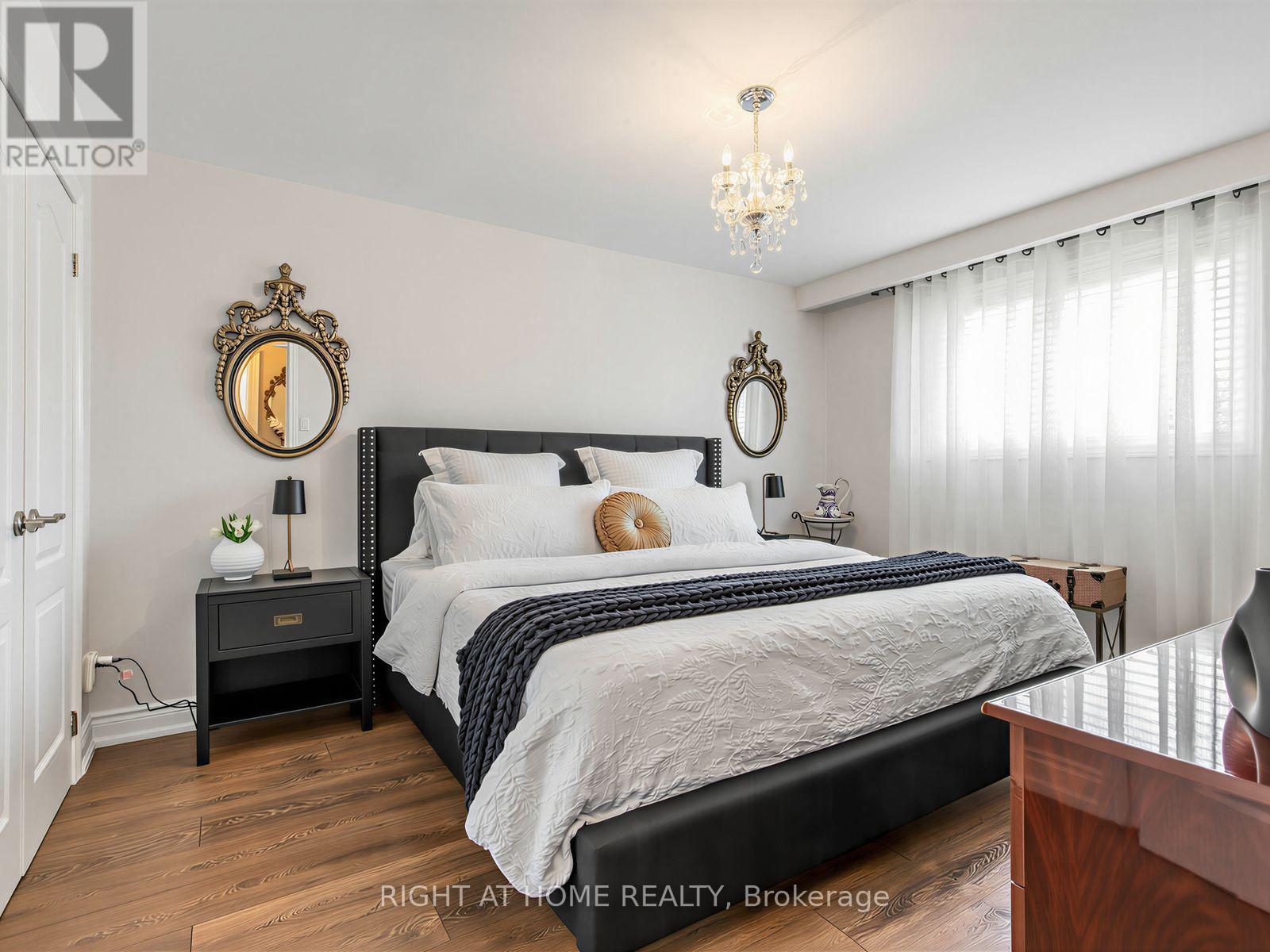 2 Grenadine Court, Toronto, Ontario  M9L 2H6 - Photo 13 - W13664966
