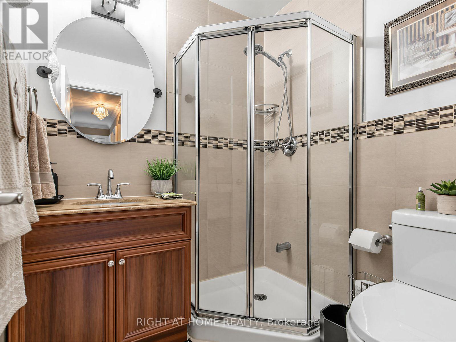 2 Grenadine Court, Toronto, Ontario  M9L 2H6 - Photo 25 - W13664966