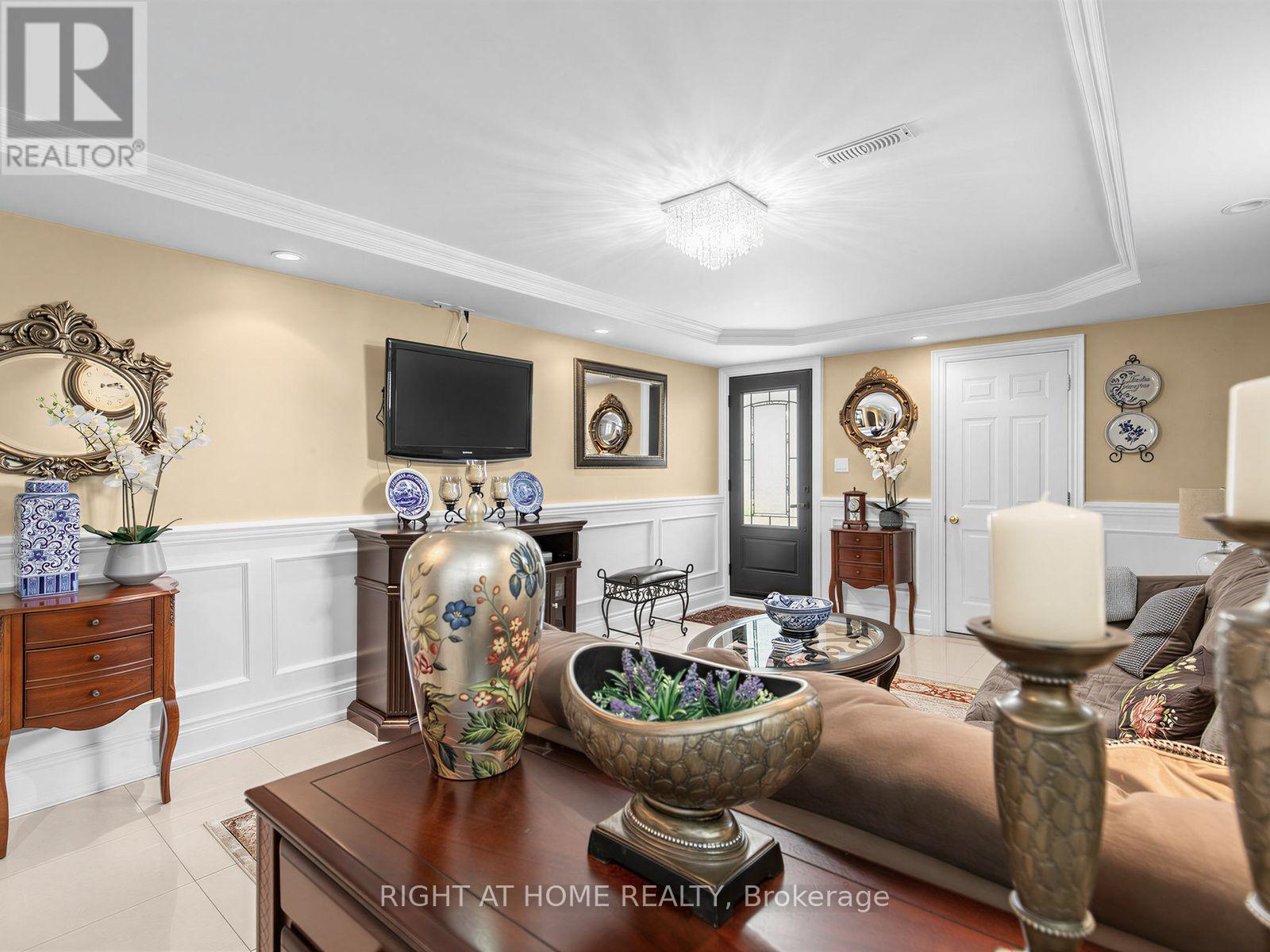 2 Grenadine Court, Toronto, Ontario  M9L 2H6 - Photo 27 - W13664966