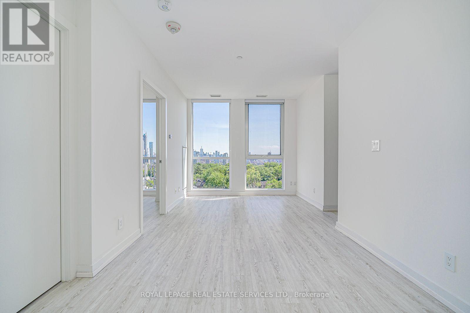 1110 - 223 St Clair Avenue W, Toronto, Ontario  M4V 1R3 - Photo 3 - C13494910