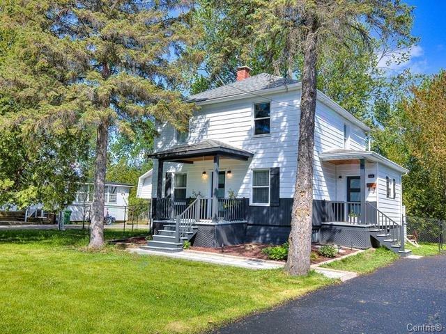 597 Rue Cherrier Montréal (L'Île-Bizard/Sainte-Geneviève) Quebec Canada H9E1J7 3