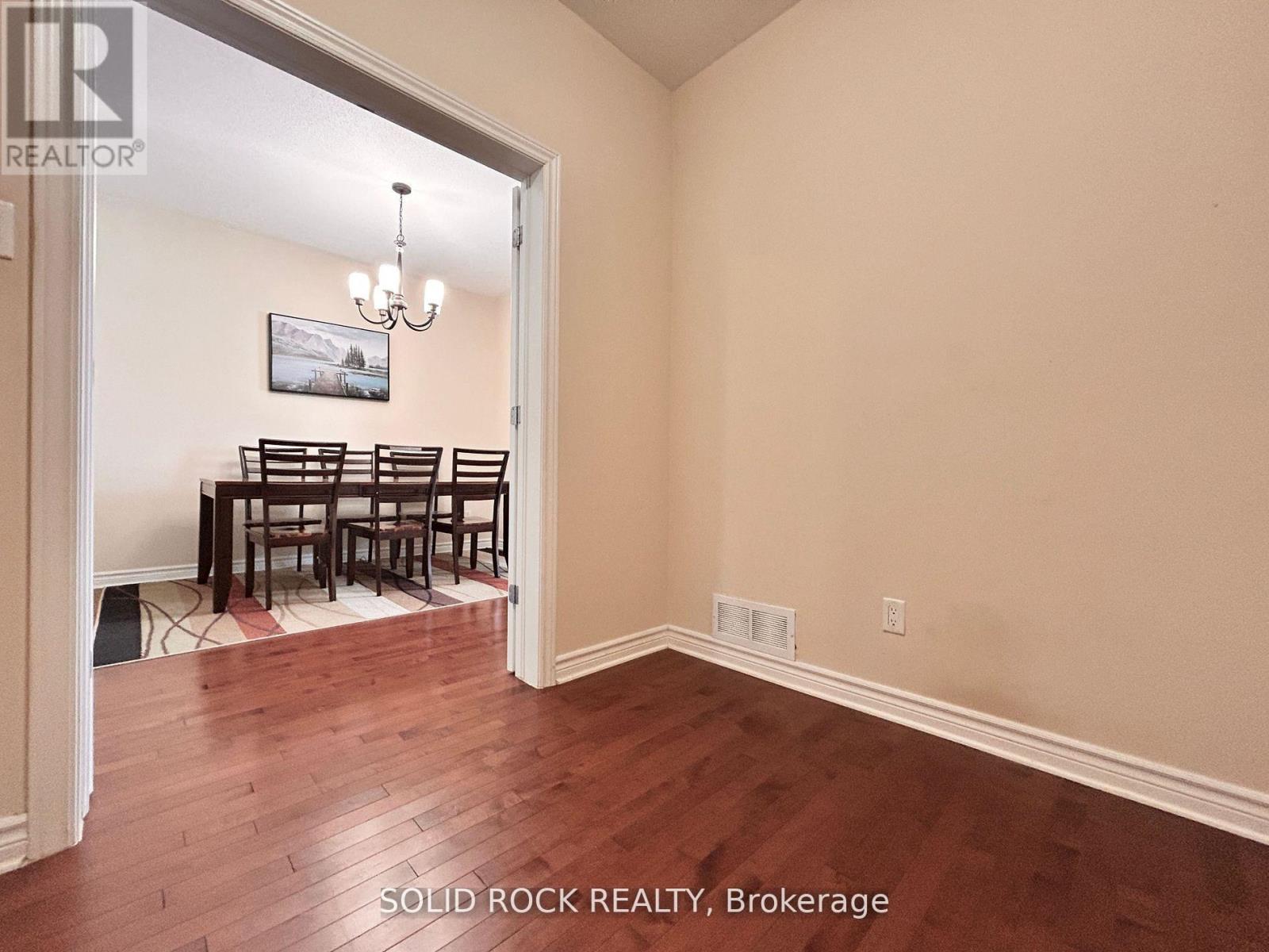 66 Madelon Drive, Ottawa, Ontario  K2J 5C5 - Photo 4 - X13664994
