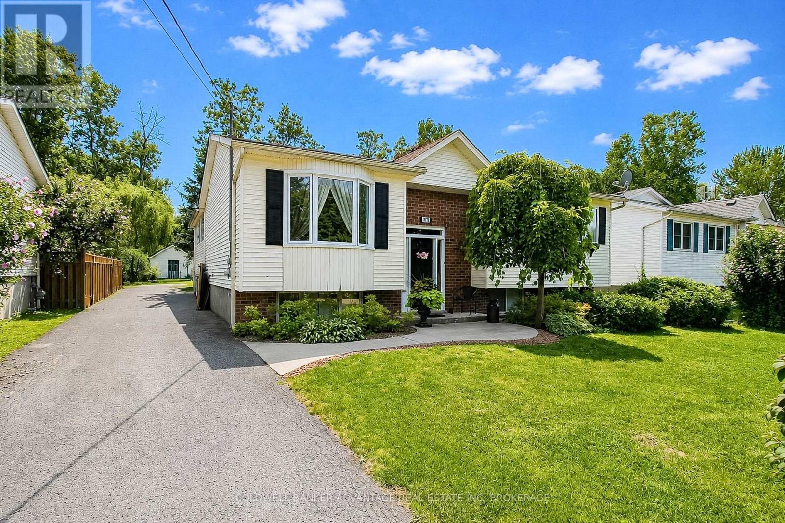3373 GROVE AVENUE N, Fort Erie, Ontario