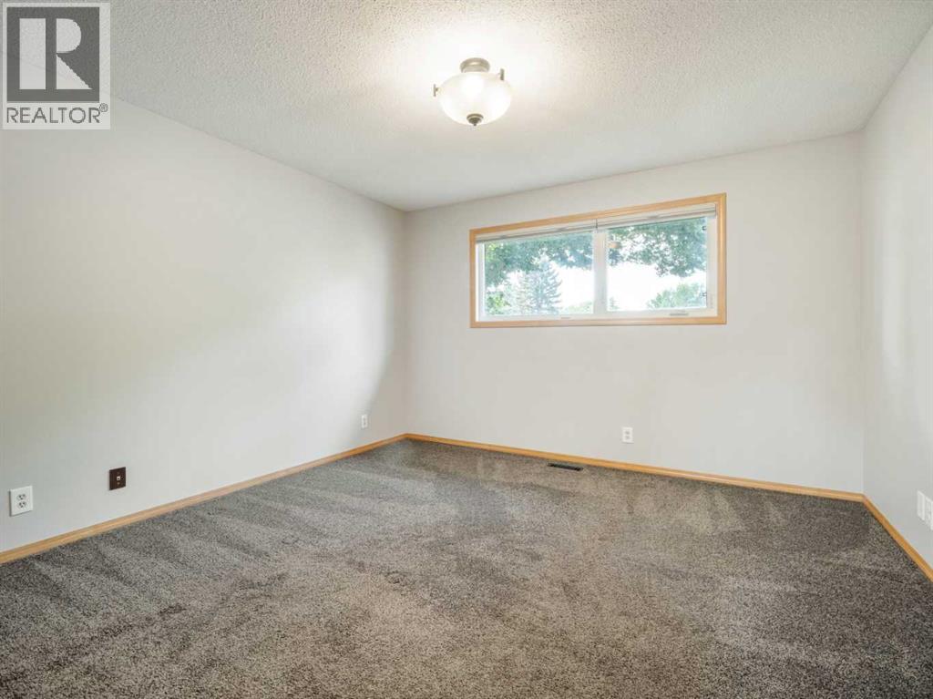 1114 Great Lakes Road S, Lethbridge, Alberta  T1K 3N6 - Photo 16 - A2333712