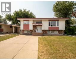 1114 Great Lakes Road S, Lethbridge, Alberta
