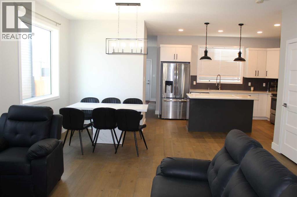 958 41 Avenue N, Lethbridge, Alberta  T1H 7G9 - Photo 3 - A2286754