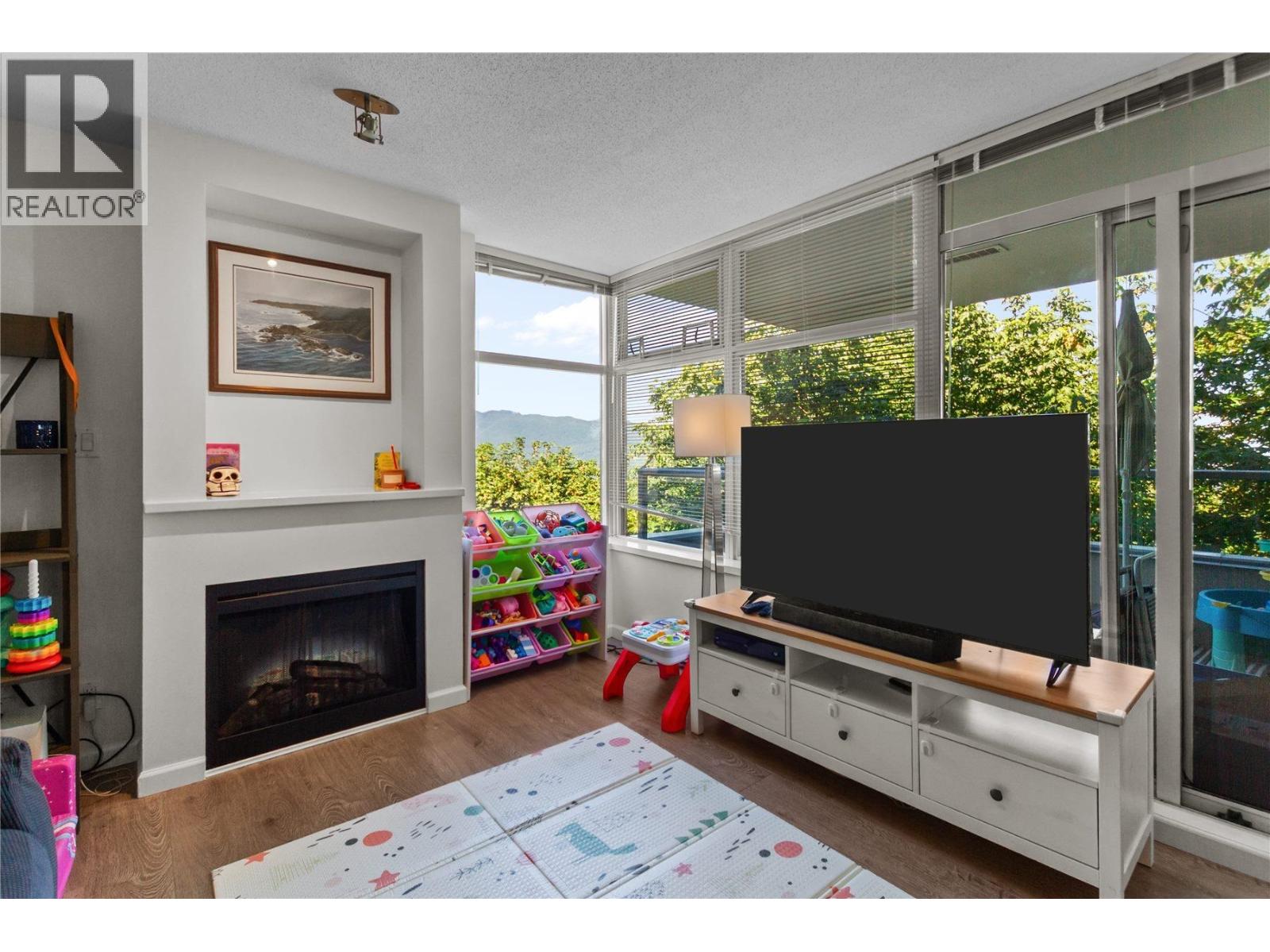 307 9298 University Crescent, Burnaby, British Columbia  V5A 4X8 - Photo 3 - R3154653