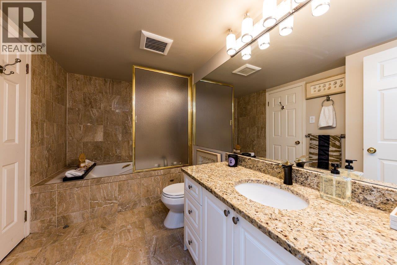304 1675 Hornby Street, Vancouver, British Columbia  V6Z 2M3 - Photo 12 - R3154355