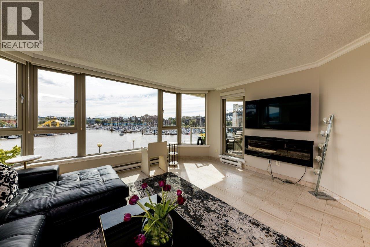 304 1675 Hornby Street, Vancouver, British Columbia  V6Z 2M3 - Photo 8 - R3154355