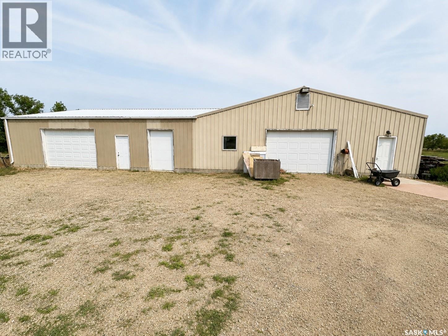 Mcdonald Acreage, Weyburn Rm No. 67, Saskatchewan  S4H 0A0 - Photo 36 - SK045215