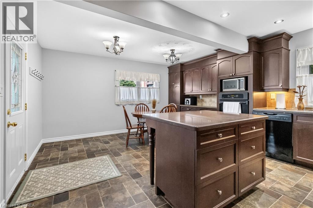 46 Fairview Drive, Brantford, Ontario  N3R 2W7 - Photo 9 - 40852871
