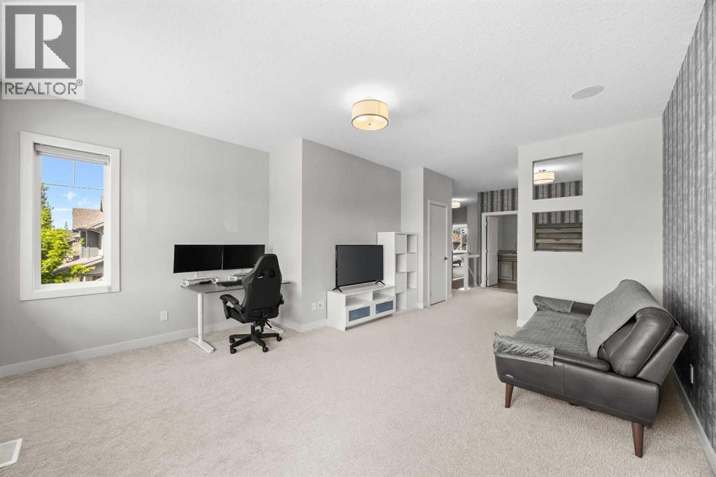 338 Shawnee Boulevard SW, Calgary, Alberta  T2Y 0P4 - Photo 17 - A2319279